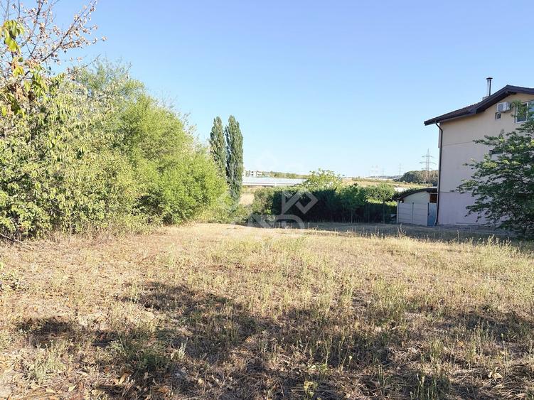 Teren Construcții intravilan de 1803 mp, în Sânmartin
