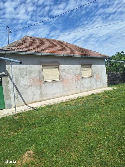 Casă cu 3 camere cu Teren 1440 Mp în Olari