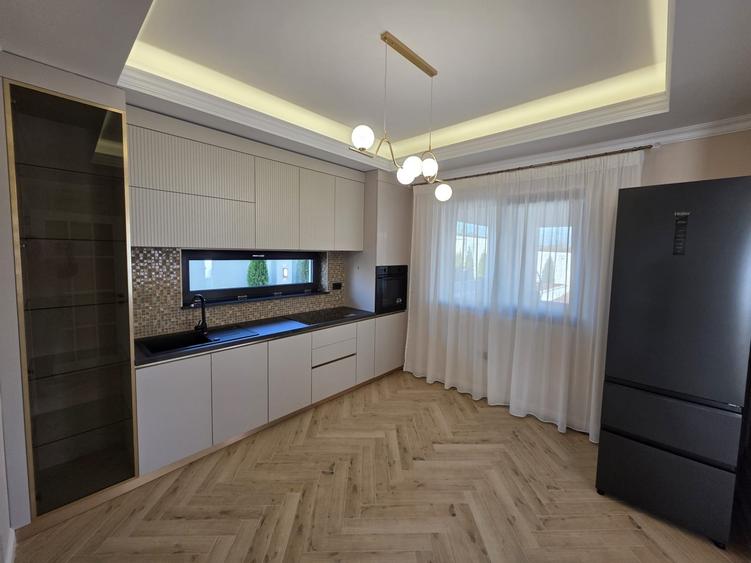 Casă individuală cu 4 camere cu Teren 500 Mp în Șorogari
