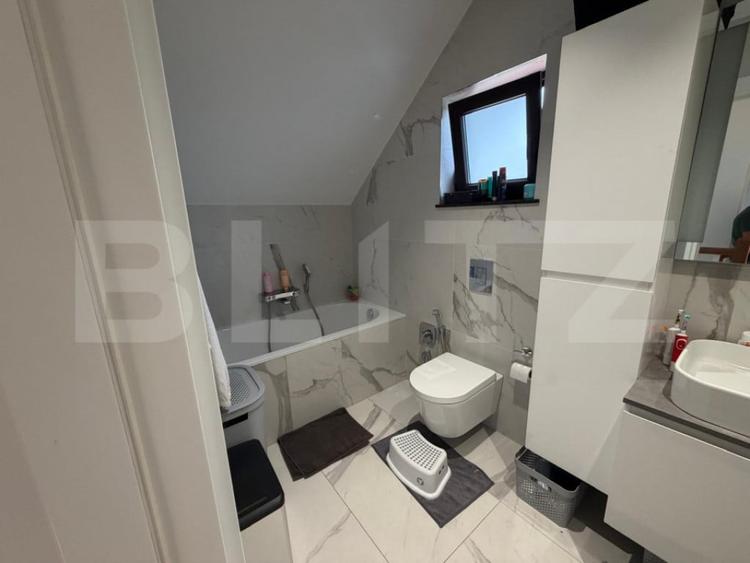 Casă cu 4 camere cu Teren 300 Mp în Central