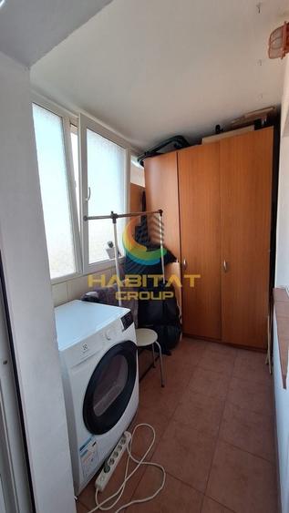 Apartament cu 4 camere semidecomandat, mobilat în Berceni