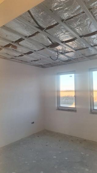 Casă cu 3 camere în Central