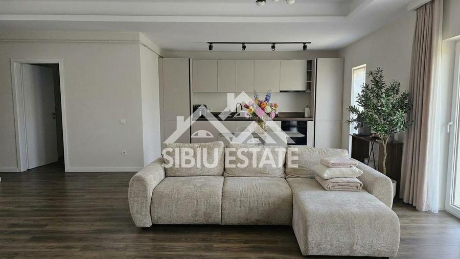 Apartament cu 3 camere decomandat, mobilat în Mihai Viteazul