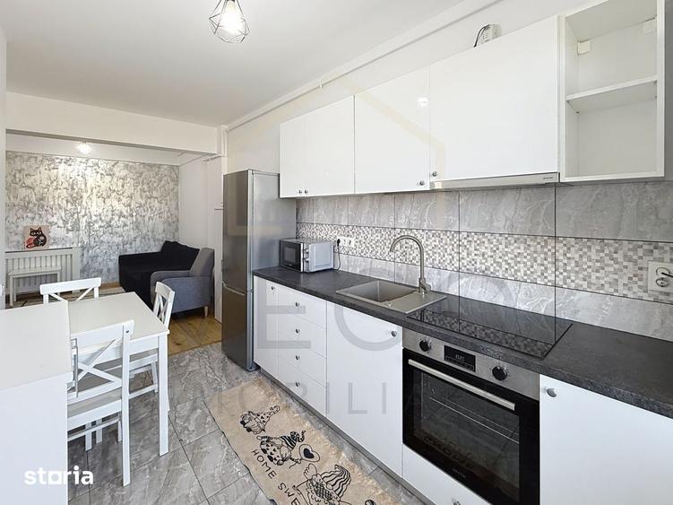 Apartament cu 3 camere semidecomandat în Florești