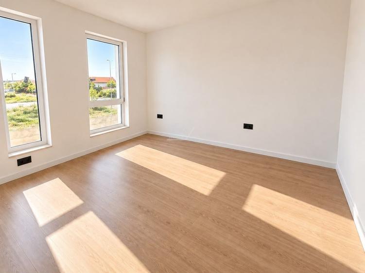 Duplex cu 4 camere cu Canalizare în Moșnița Nouă