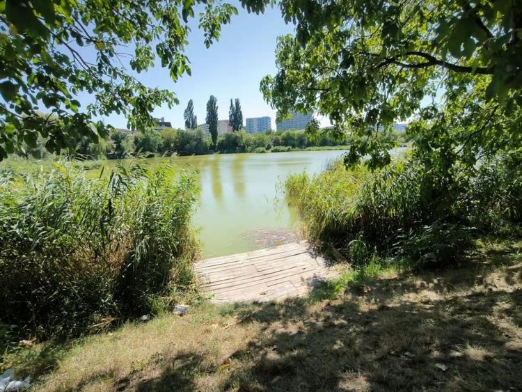 Apartament cu 2 camere în Între Lacuri