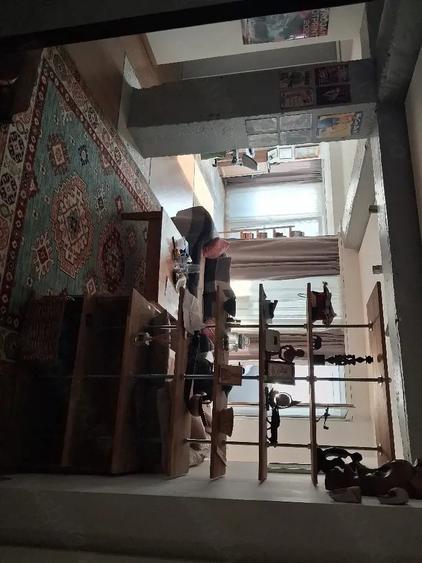 Apartament cu 3 camere semidecomandat în Circumvalațiunii