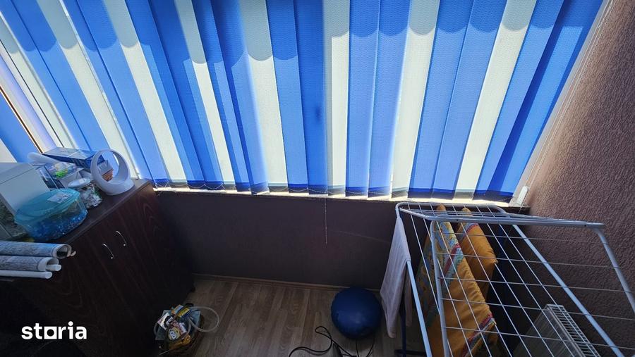 Apartament cu 3 camere decomandat în Găvana