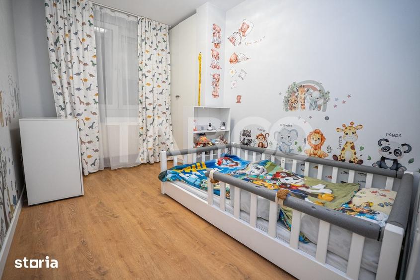 Apartament cu 4 camere semidecomandat în Iris