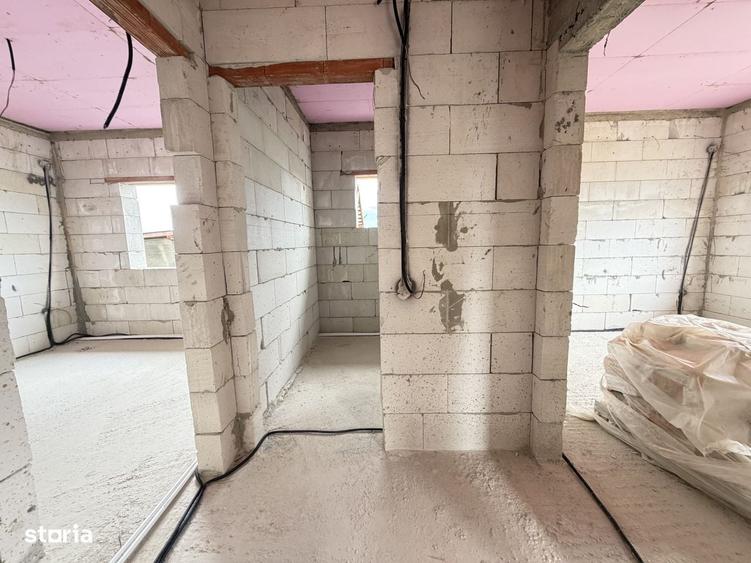 Casă cu 4 camere în Central