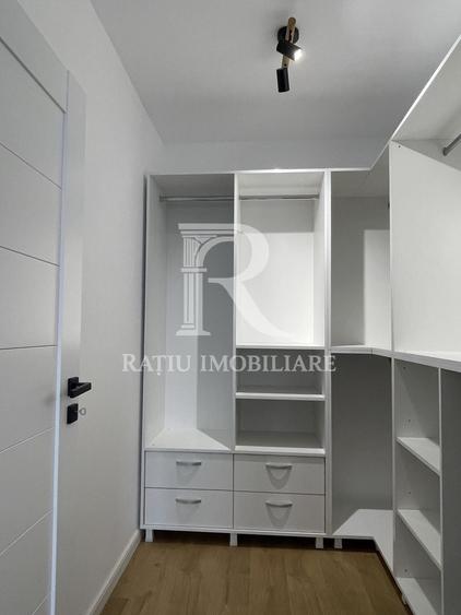 Apartament cu 2 camere semidecomandat, mobilat în Central