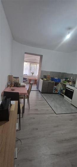 Apartament cu 2 camere decomandat în Traian