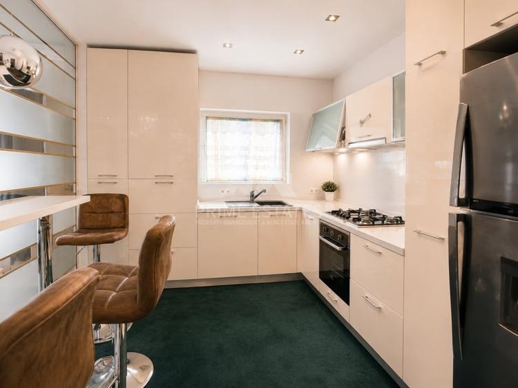 Apartament cu 4 camere decomandat, mobilat în Voluntari