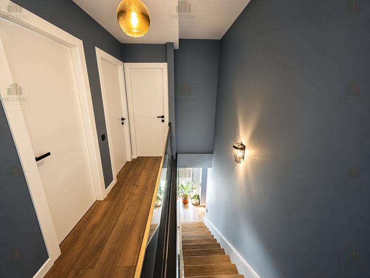 Duplex cu 4 camere cu Canalizare în Central