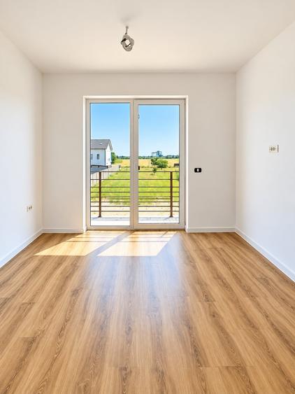 Duplex cu 4 camere cu Teren 365 Mp în Săcălaz