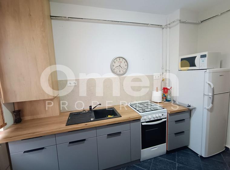 Apartament cu 2 camere decomandat, mobilat în Săsar