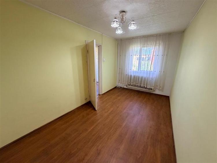 Apartament cu 3 camere Alexandru cel Bun  Piata Voievozilor - 3