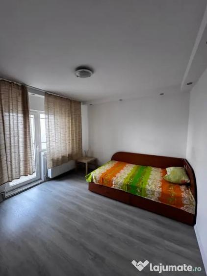 Apartament cu 3 camere decomandat în Lăpuș Argeș
