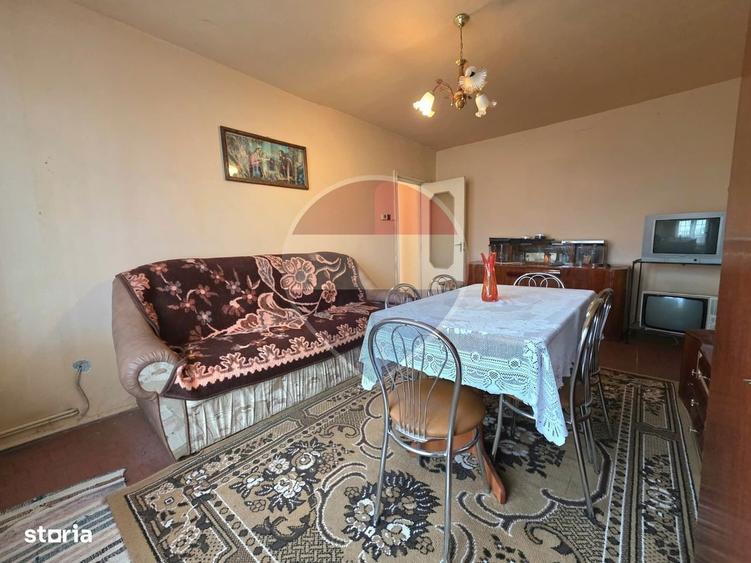 Apartament cu 2 camere decomandat în Central