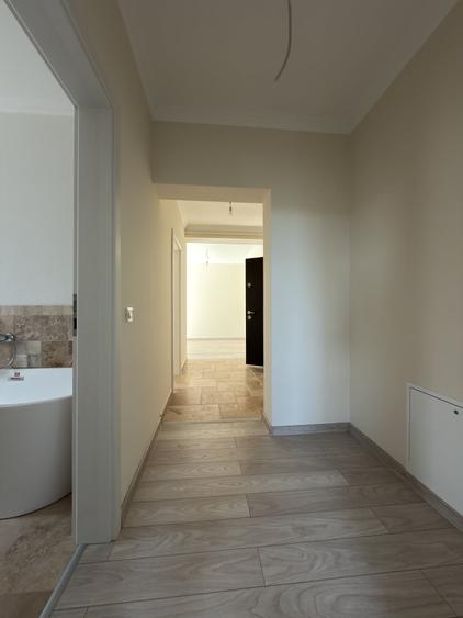 Apartament cu 3 camere decomandat în Giroc