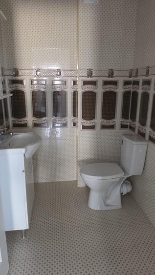 Apartament cu 3 camere decomandat în Dobroești