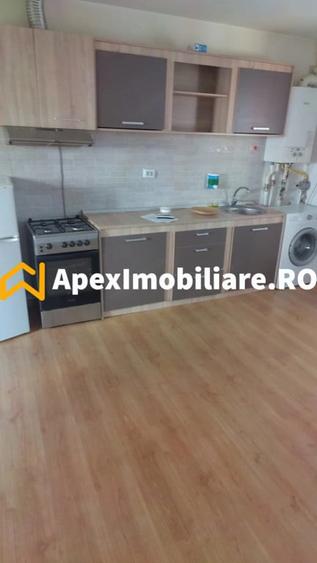 Apartament cu 2 camere decomandat în Victoriei