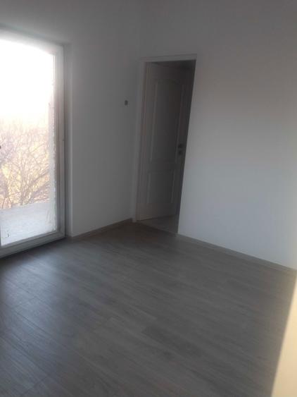 Casă cu 4 camere în Păcurari