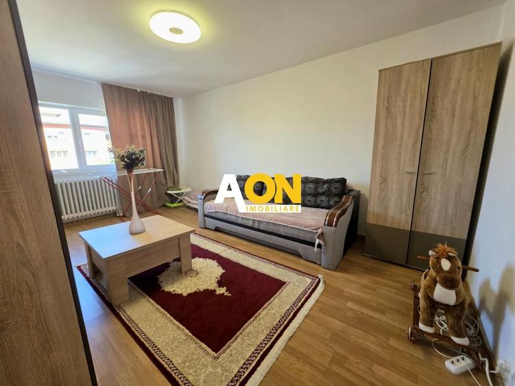 Apartament cu 2 camere decomandat în Ampoi 3