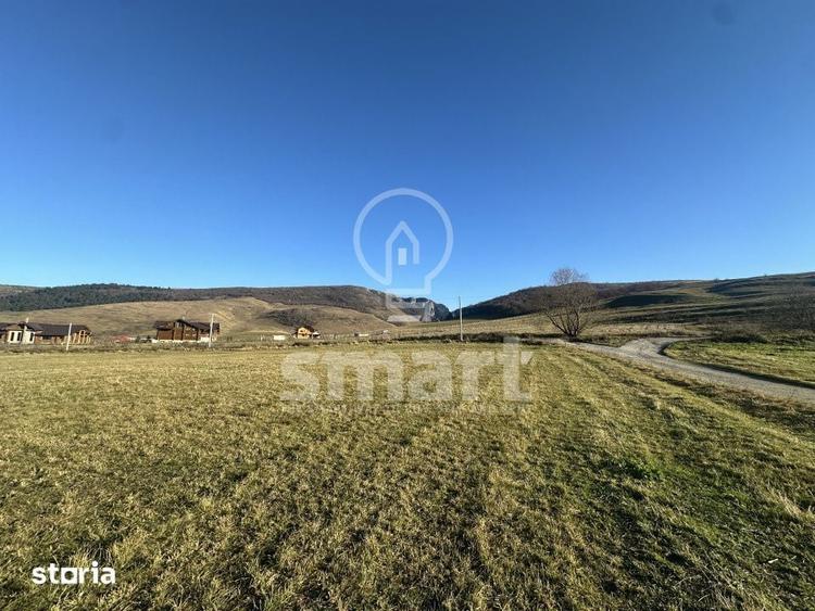 Teren de 700 mp, în Petrești