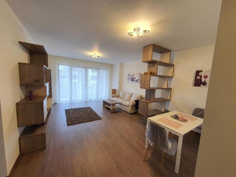 Apartament cu 2 camere decomandat în P-ța Unirii