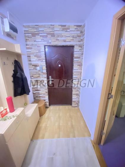 Apartament cu 4 camere decomandat în Complex Studențesc