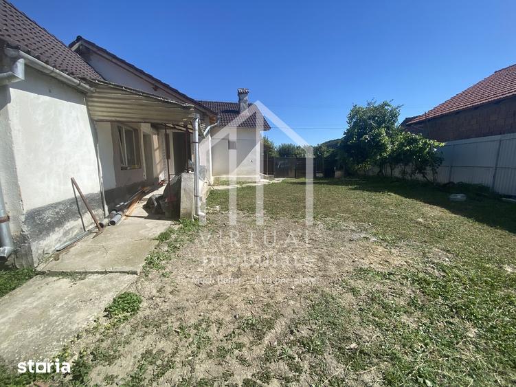 Casă cu 3 camere cu Teren 570 Mp în Slimnic