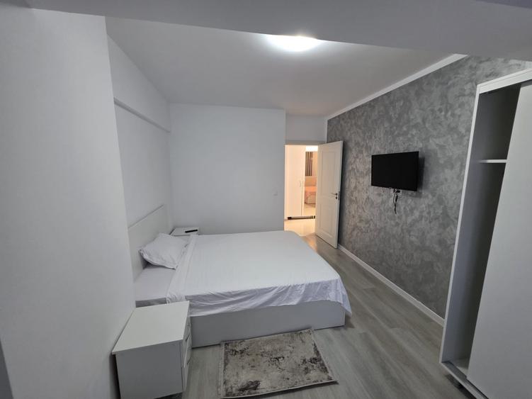 Apartament cu 3 camere decomandat, mobilat în Rediu