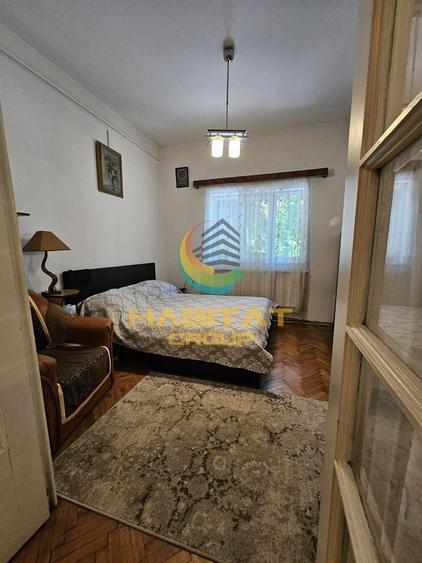 Casă individuală cu 8 camere cu Canalizare în Iancului