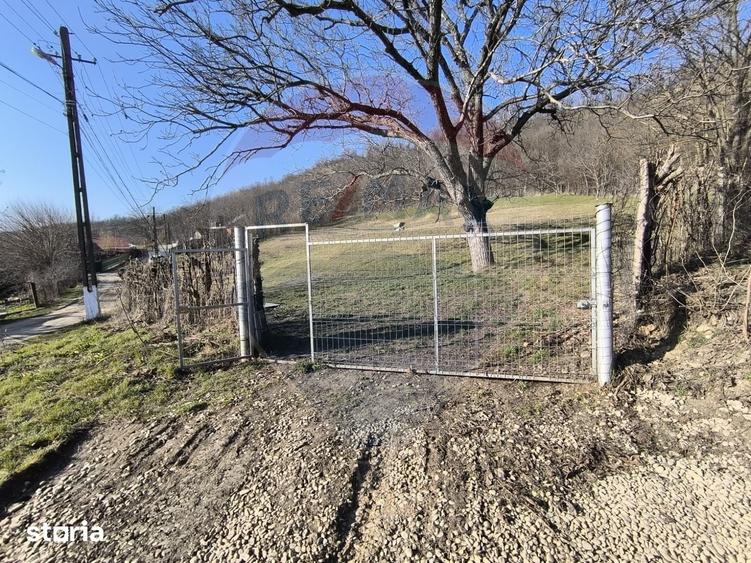 Teren de 2853 mp, în Urechești
