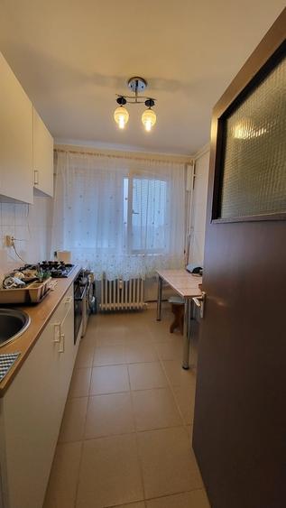 Apartament cu 2 camere semidecomandat în Gorjului