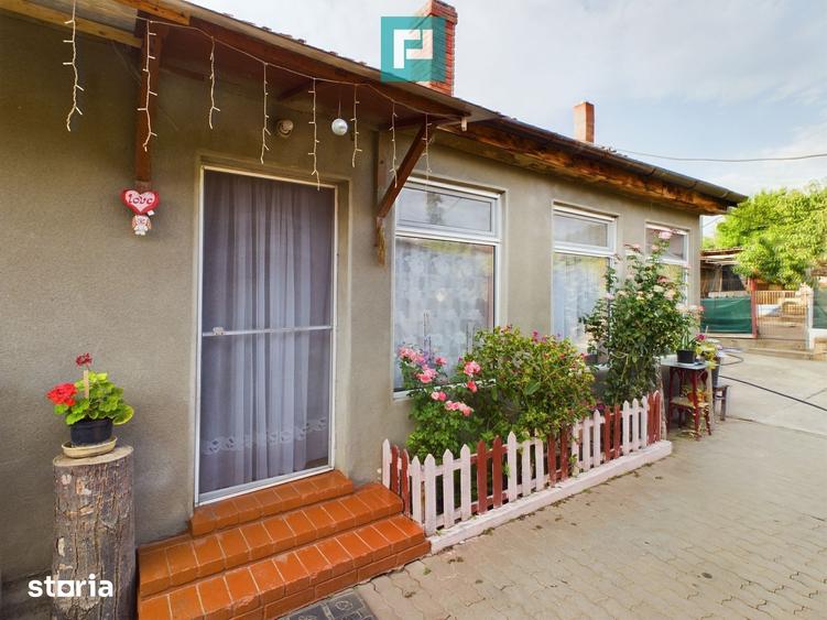 Casă cu 2 camere cu Teren 456 Mp în Ghioroc