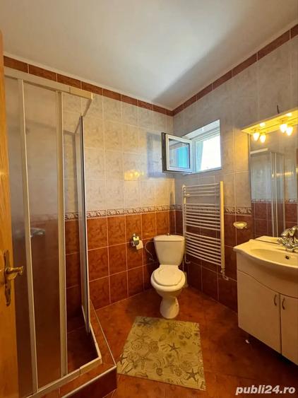 Casă cu 4 camere în Zăvoi