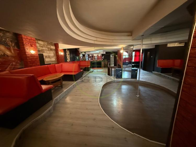Spațiu comercial, de 377 mp, în 1 Mai