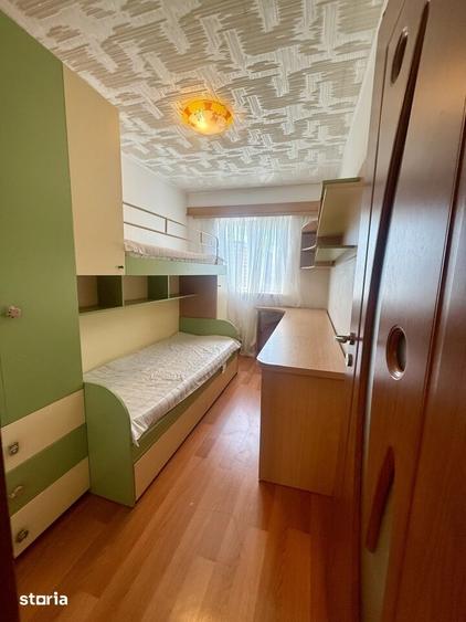 Apartament cu 3 camere decomandat, mobilat în Canta