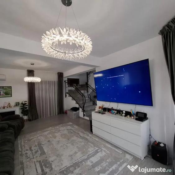 Casă cu 4 camere cu Teren 360 Mp în Sud