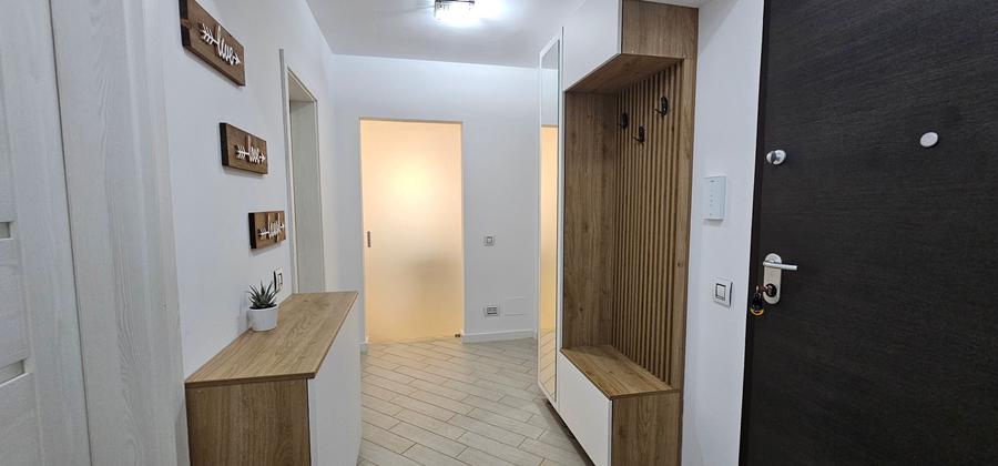 Apartament cu 3 camere decomandat, mobilat în Lujerului