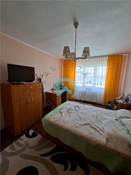 Apartament cu 2 camere decomandat în Astra
