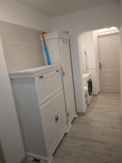 Apartament cu 2 camere decomandat în Virtuții