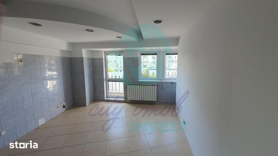 Spațiu comercial, de 525 mp, în Centrul Civic