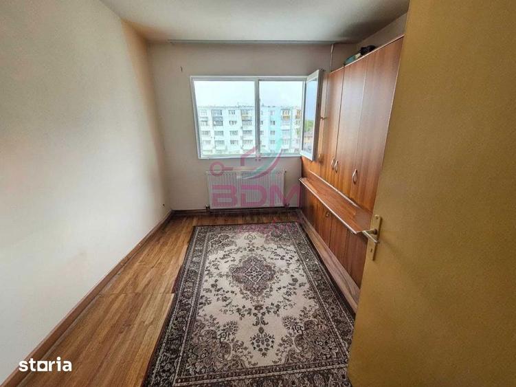Apartament cu 4 camere decomandat în Central