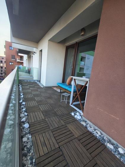 Apartament cu 2 camere decomandat în Exterior Vest