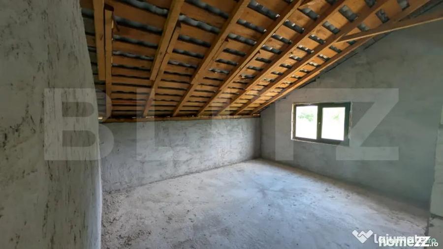 Casă cu 3 camere cu Teren 400 Mp în Lazuri