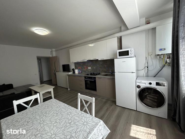 Apartament cu 3 camere decomandat în Burdujeni