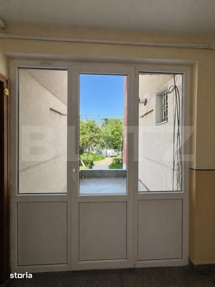 Apartament cu 2 camere semidecomandat în Rovinari
